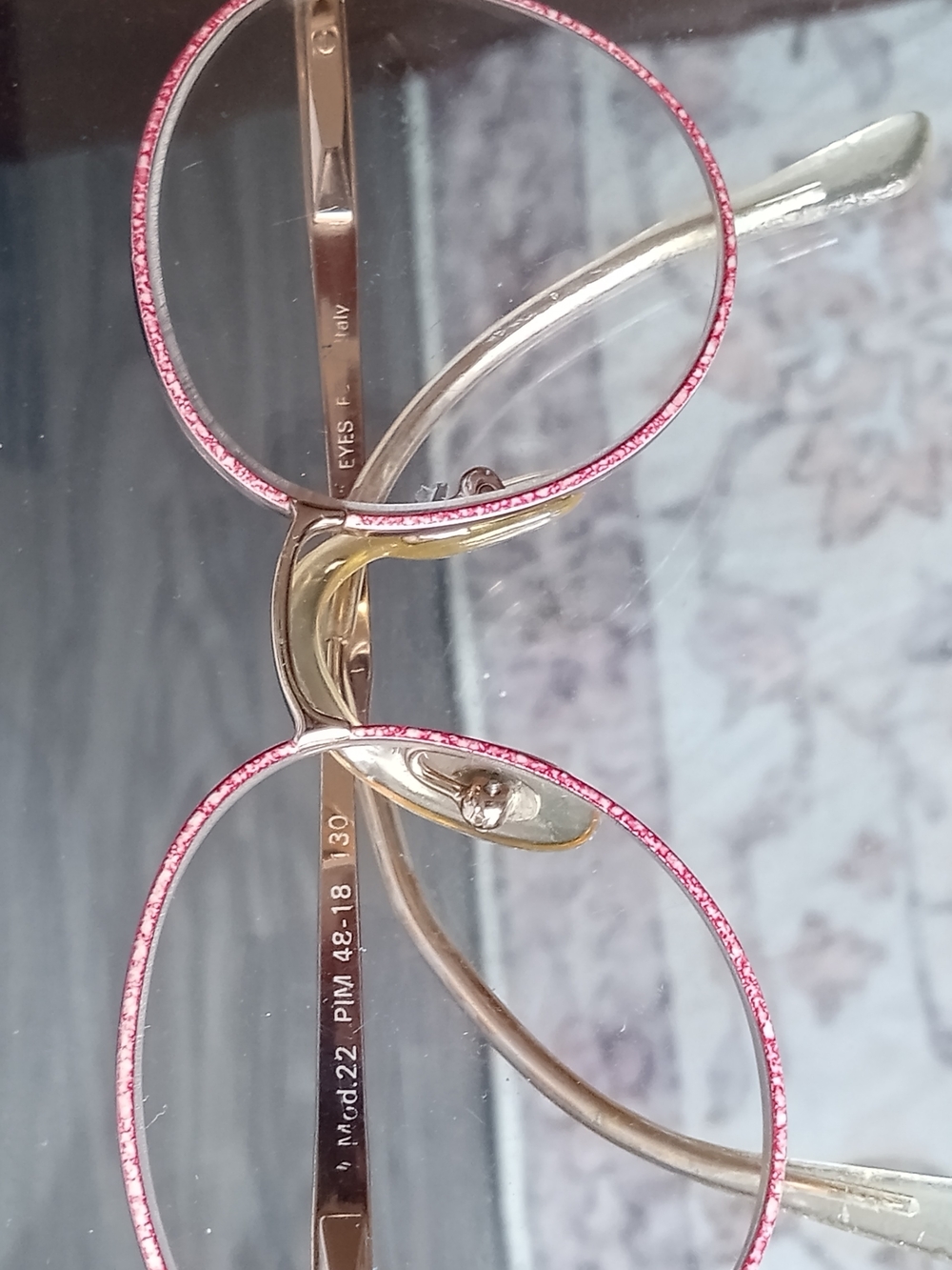Vintage Round Pink Metal Eyeglasses 48-18-130 Made In Italy